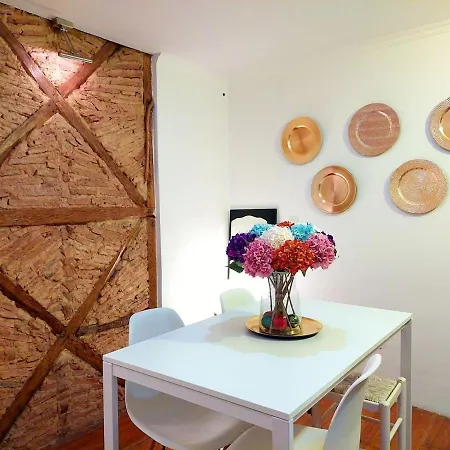 Apartment Flat In The Bohemian Heart Of - Bairro Alto
