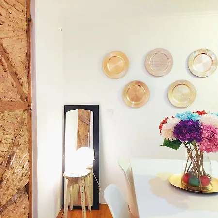 • Downtown • Walkable • Balcony * Лиссабон